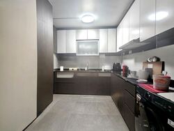 Blk 640 Hougang Avenue 8 (Hougang), HDB Executive #483812461